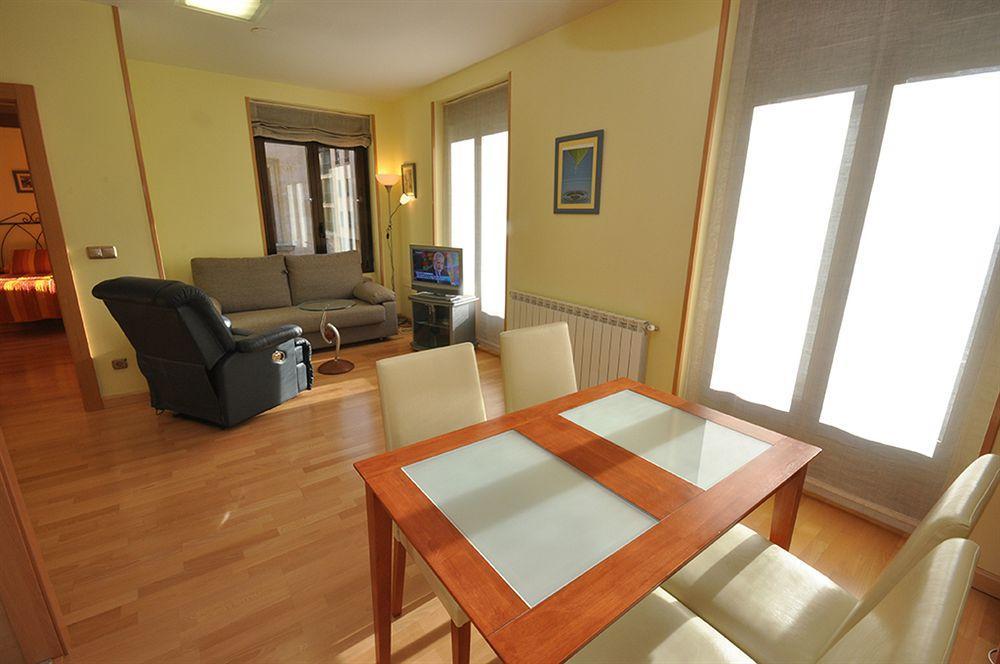 סלאמנקה Apartamentos Toro 33 מראה חיצוני תמונה