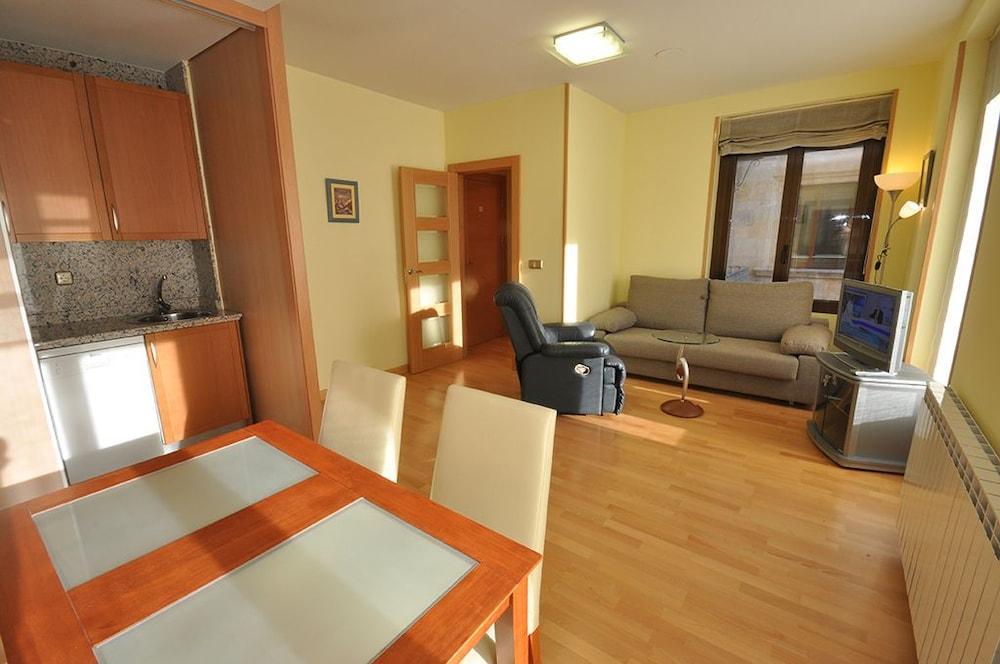 סלאמנקה Apartamentos Toro 33 מראה חיצוני תמונה